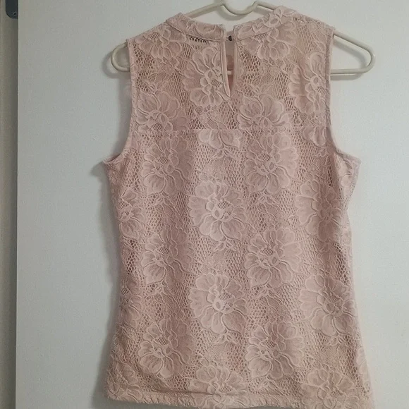 Calvin Klein Blush Floral Lace Sleeveless Blouse - Picture 2 of 6